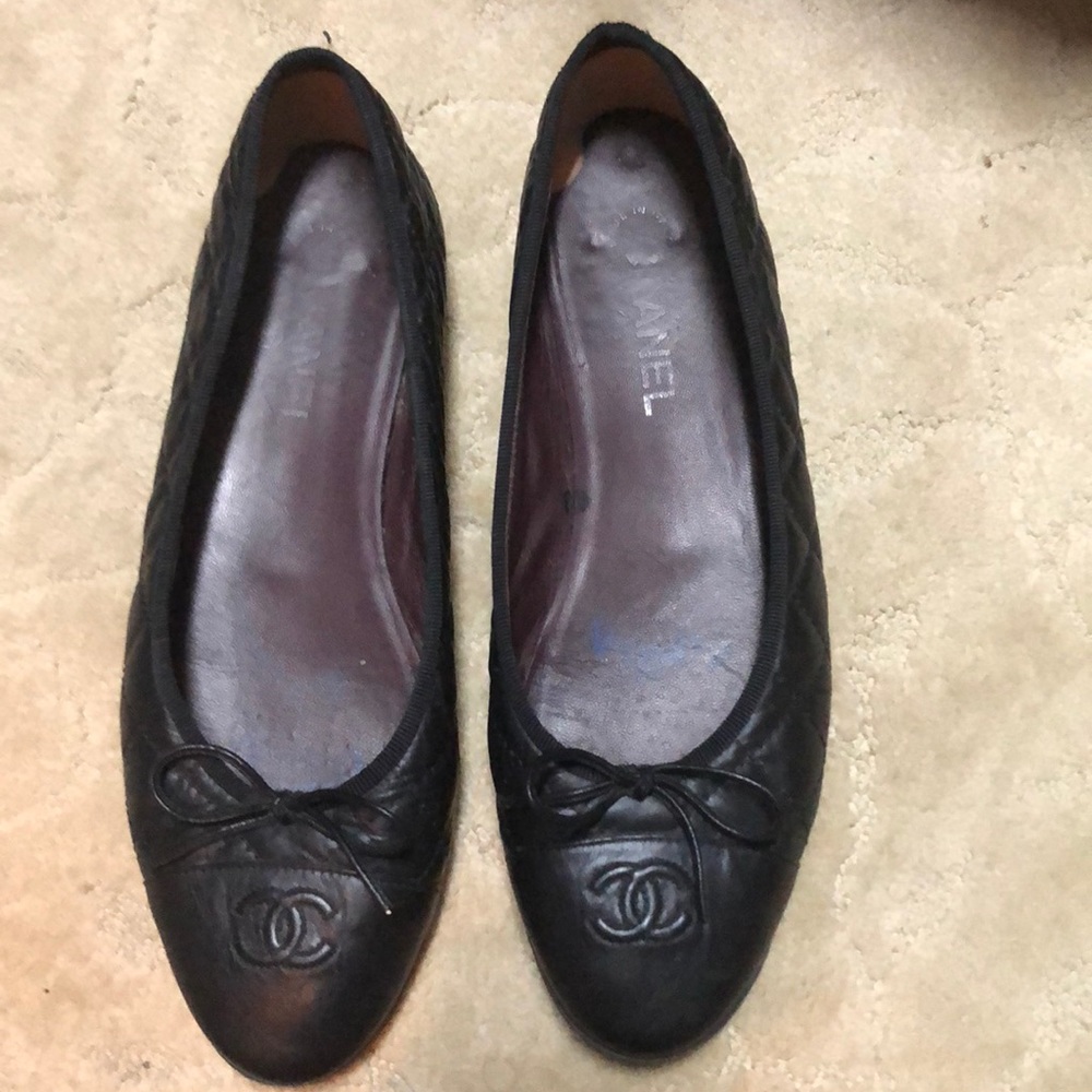 Chanel size 9 ballet flats